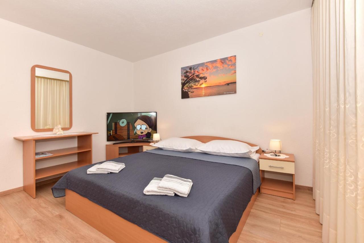 Apartment Vjeko Makarska